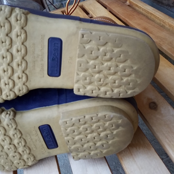 L.L. Bean thinsulate duck boots - Picture 10 of 10